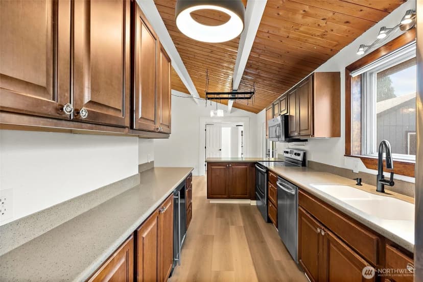 Property photo for 612 7th St Sw, Puyallup photo 11