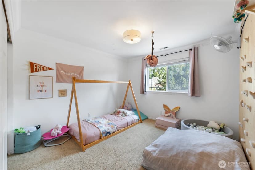 Property photo for 2118 Meadows Lane, Anacortes photo 24