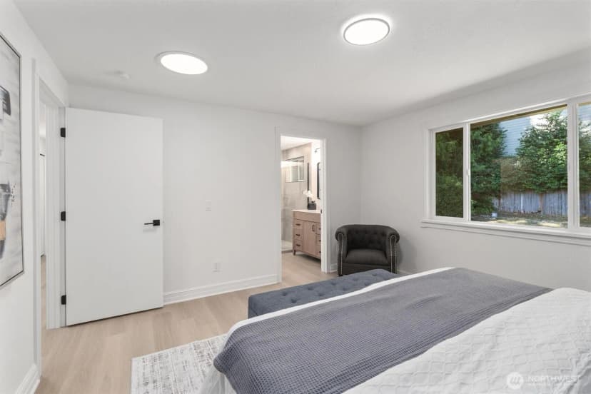 Property photo for 3107 127th Avenue Ne, Bellevue photo 20