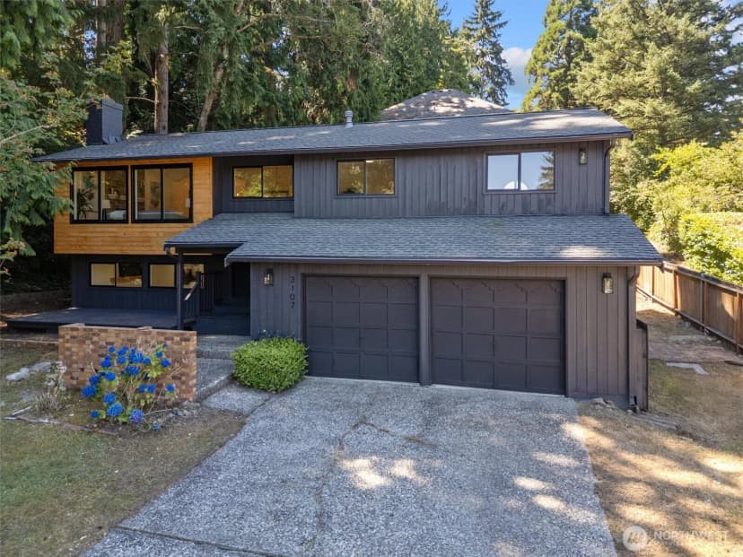 Property photo for 3107 127th Avenue Ne, Bellevue