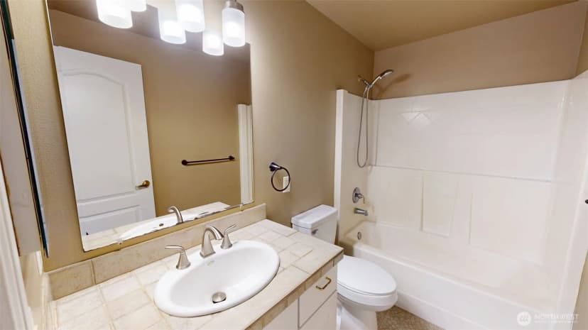 Property photo for 748 Vashon Place Ne, Renton photo 26