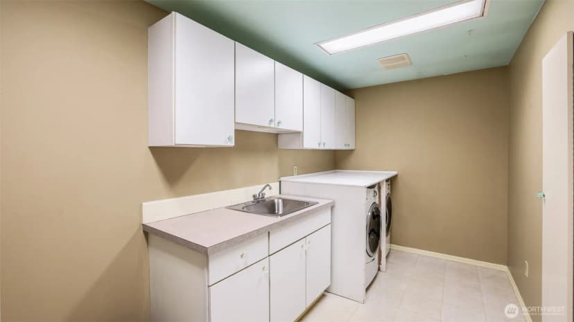Property photo for 748 Vashon Place Ne, Renton photo 11