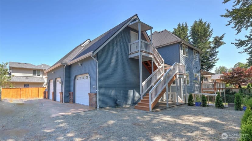 Property photo for 748 Vashon Place Ne, Renton photo 30