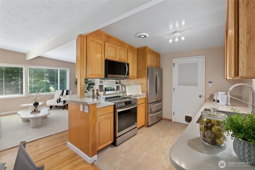 Property photo for 16205 Se 7th Street, Bellevue photo 10