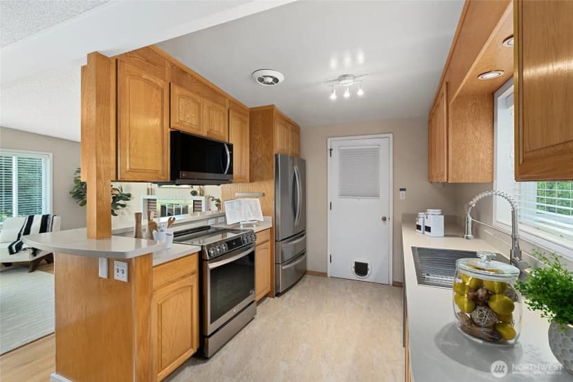 Property photo for 16205 Se 7th Street, Bellevue photo 11