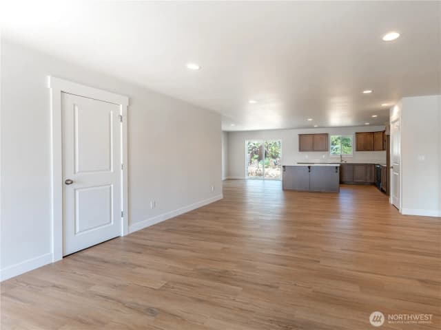 Property photo for 40 Salmon Drive, Wenatchee photo 3
