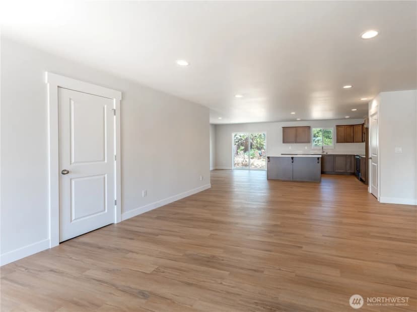 Property photo for 40 Salmon Drive, Wenatchee photo 3