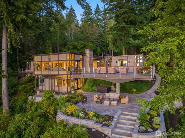 Property photo for 7799 Hansen Road Ne, Bainbridge Island photo 4