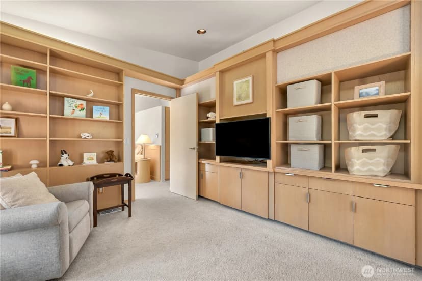 Property photo for 733 Fieldston Drive, Bellingham photo 29
