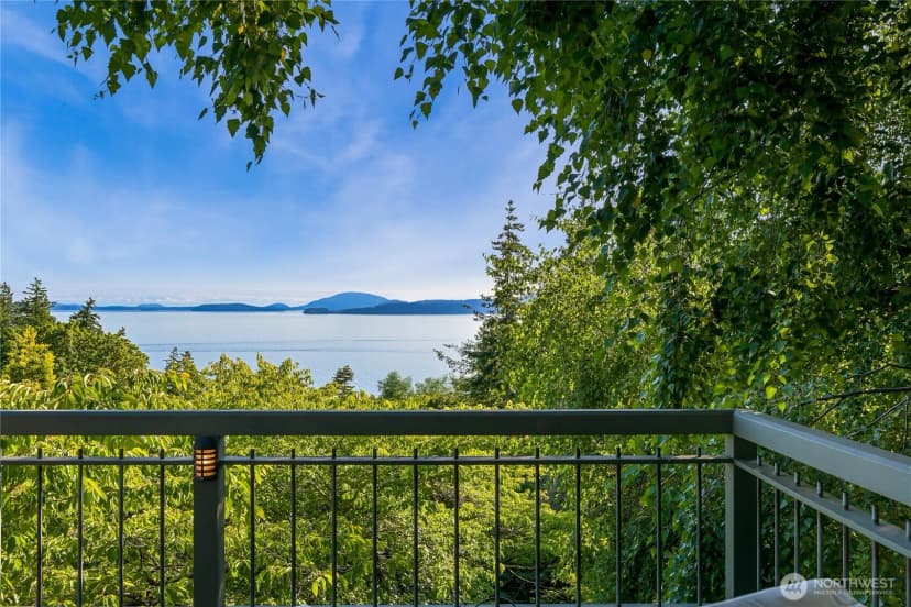 Property photo for 733 Fieldston Drive, Bellingham photo 12