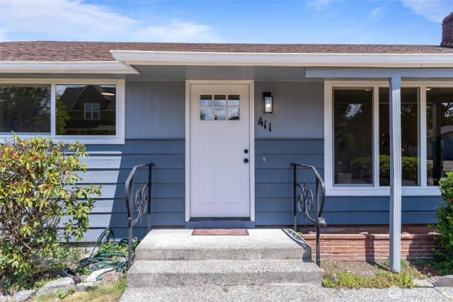 Property photo for 411 119th Street S, Tacoma photo 2