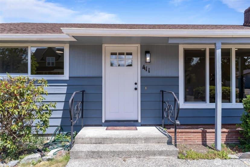 Property photo for 411 119th Street S, Tacoma photo 2