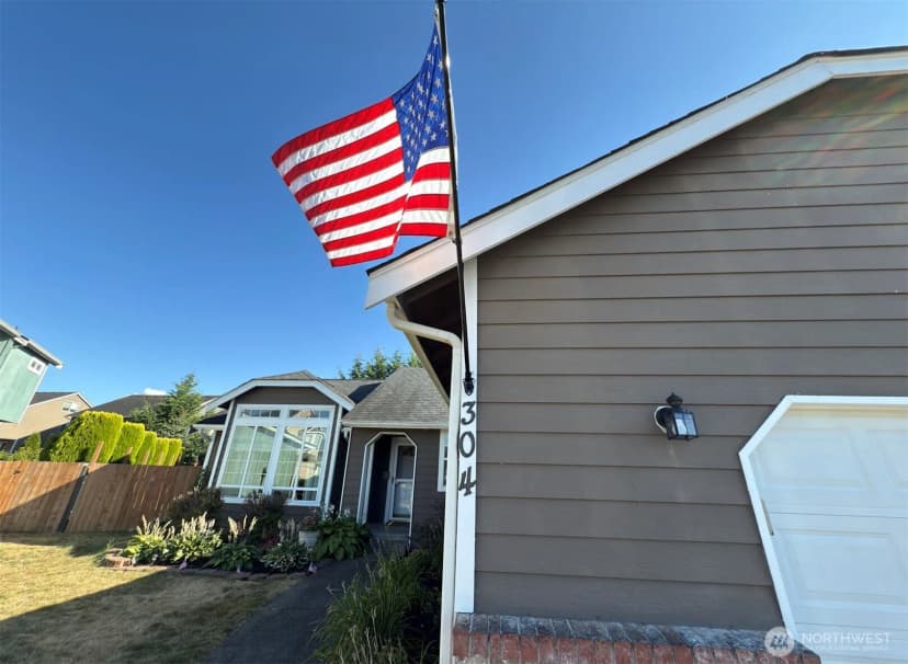 Property photo for 304 Sw Coplan Street, Orting