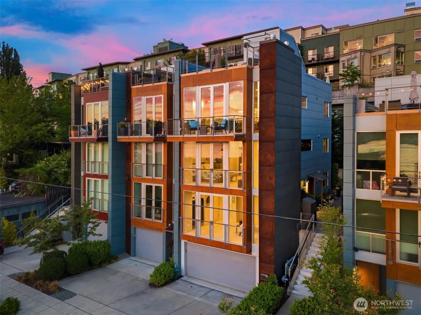 Property photo for 2836 Fairview Avenue E, Seattle photo 32