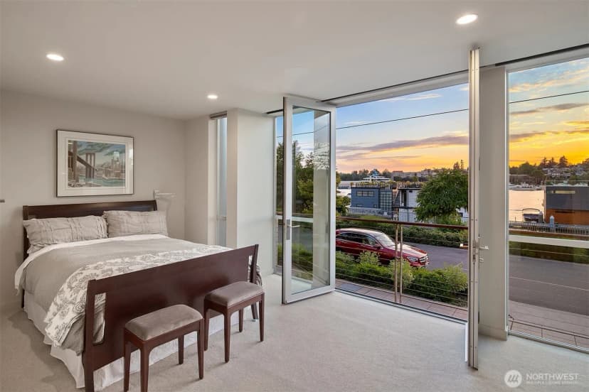 Property photo for 2836 Fairview Avenue E, Seattle photo 19