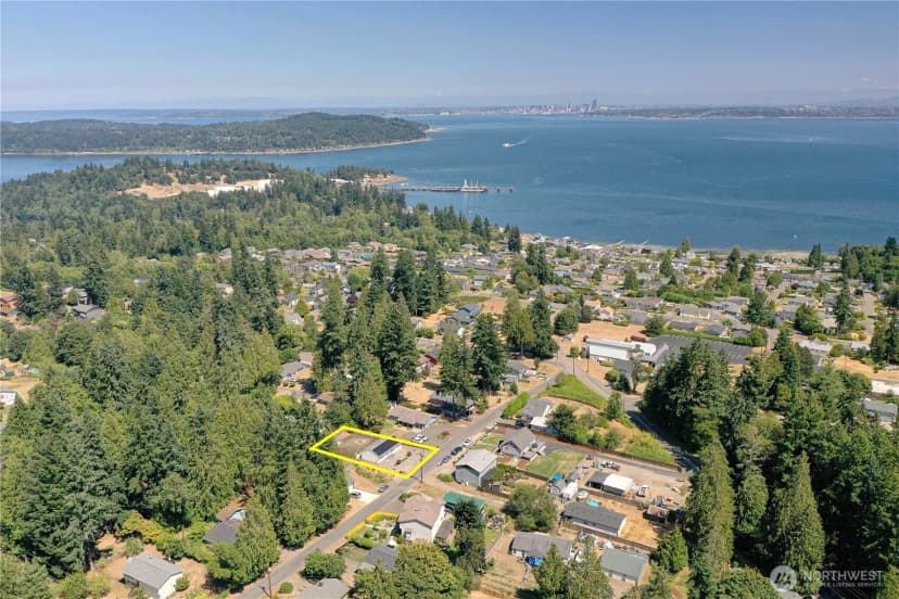 Property photo for 7325 E Maple Street, Port Orchard photo 33