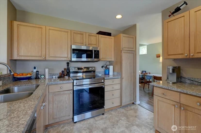 Property photo for 6109 Perry Avenue Se, Auburn photo 11