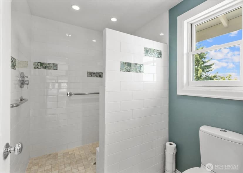Property photo for 1817 19th Drive, Mukilteo photo 17