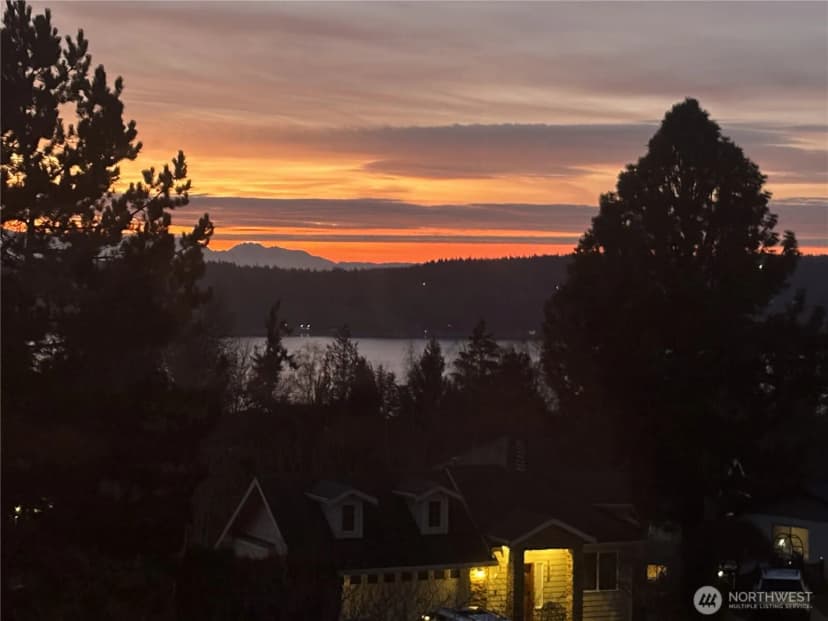 Property photo for 1817 19th Drive, Mukilteo photo 38