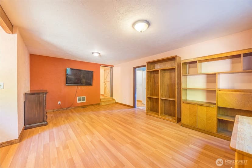 Property photo for 21 Hunt Road, Port Angeles photo 14