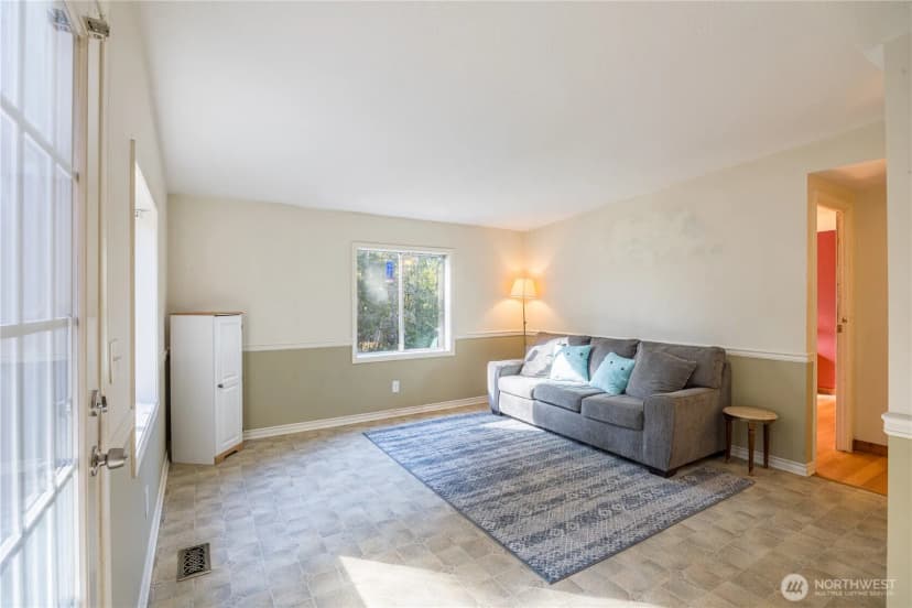 Property photo for 21 Hunt Road, Port Angeles photo 9
