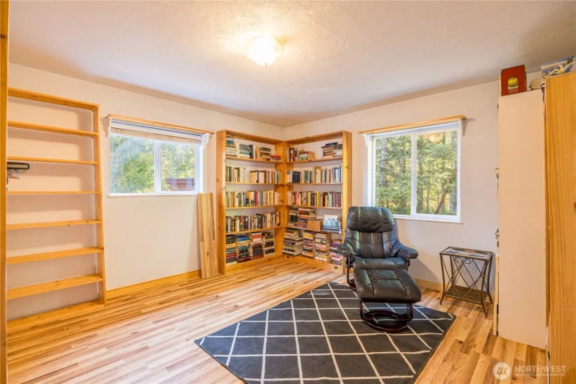 Property photo for 21 Hunt Road, Port Angeles photo 11