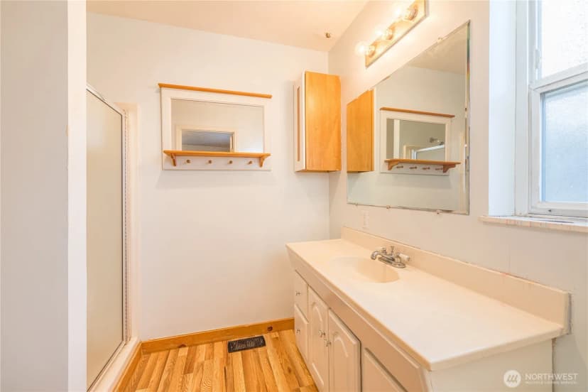 Property photo for 21 Hunt Road, Port Angeles photo 12