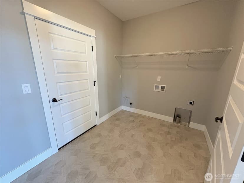 Property photo for 1690 S 50th Place, Ridgefield photo 25