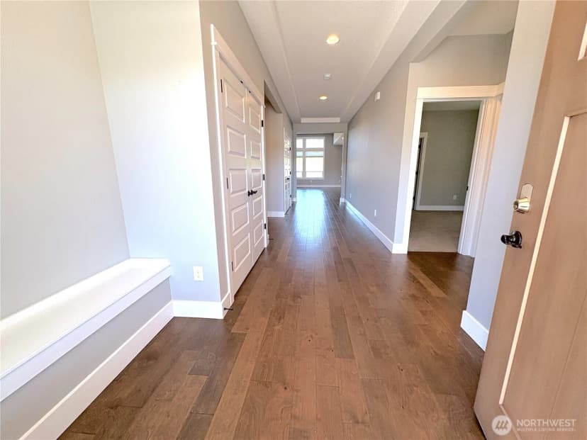 Property photo for 1690 S 50th Place, Ridgefield photo 19