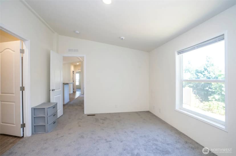 Property photo for 2794 E 1st Street, Port Orchard photo 15