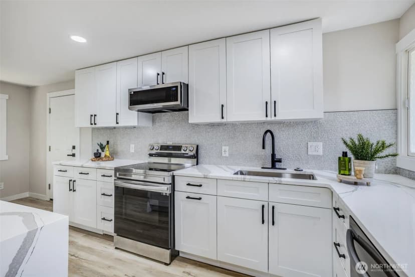 Property photo for 2039 S 232nd Place, Des Moines photo 10