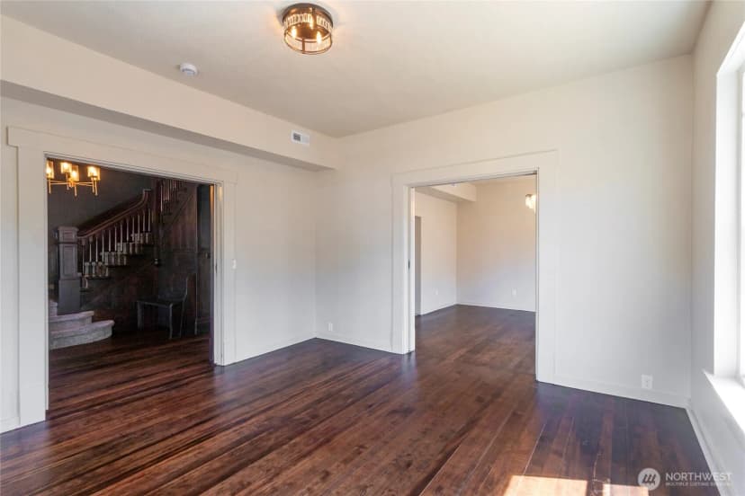Property photo for 4809 S Yakima Avenue, Tacoma photo 10