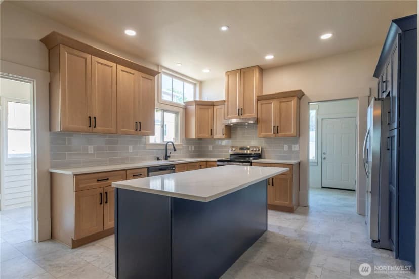 Property photo for 4809 S Yakima Avenue, Tacoma photo 6