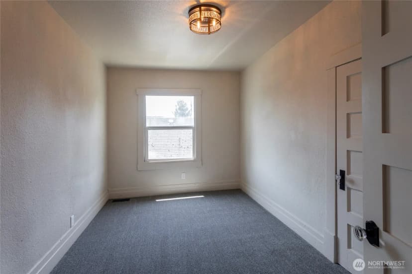 Property photo for 4809 S Yakima Avenue, Tacoma photo 22