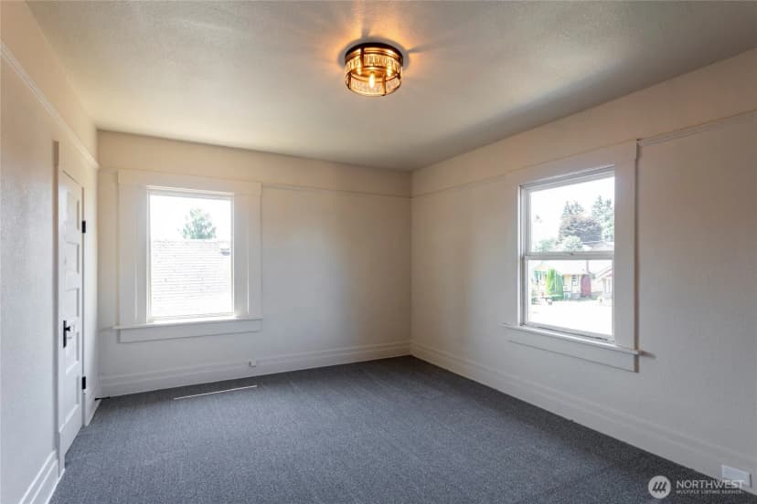 Property photo for 4809 S Yakima Avenue, Tacoma photo 18