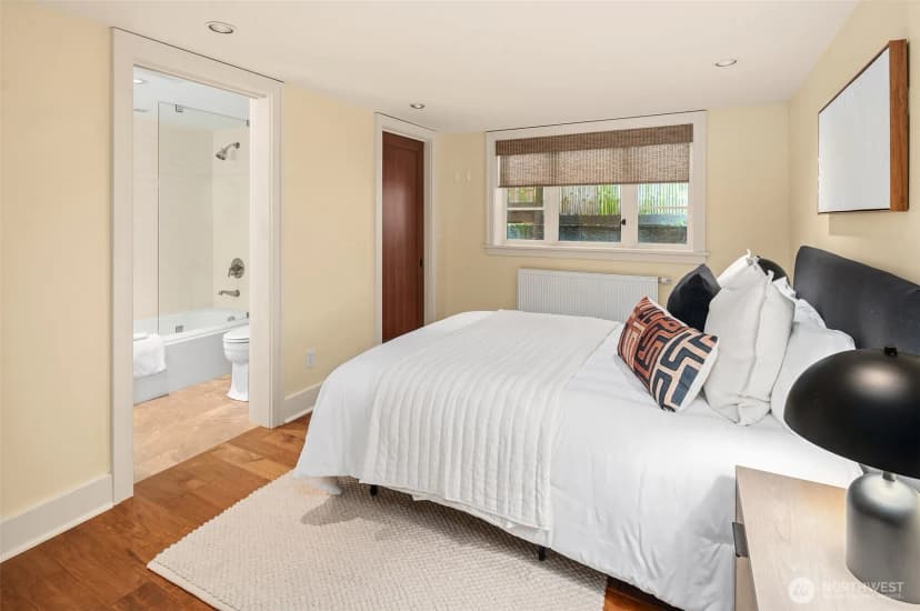Property photo for 324 W Kinnear Place, Seattle photo 31