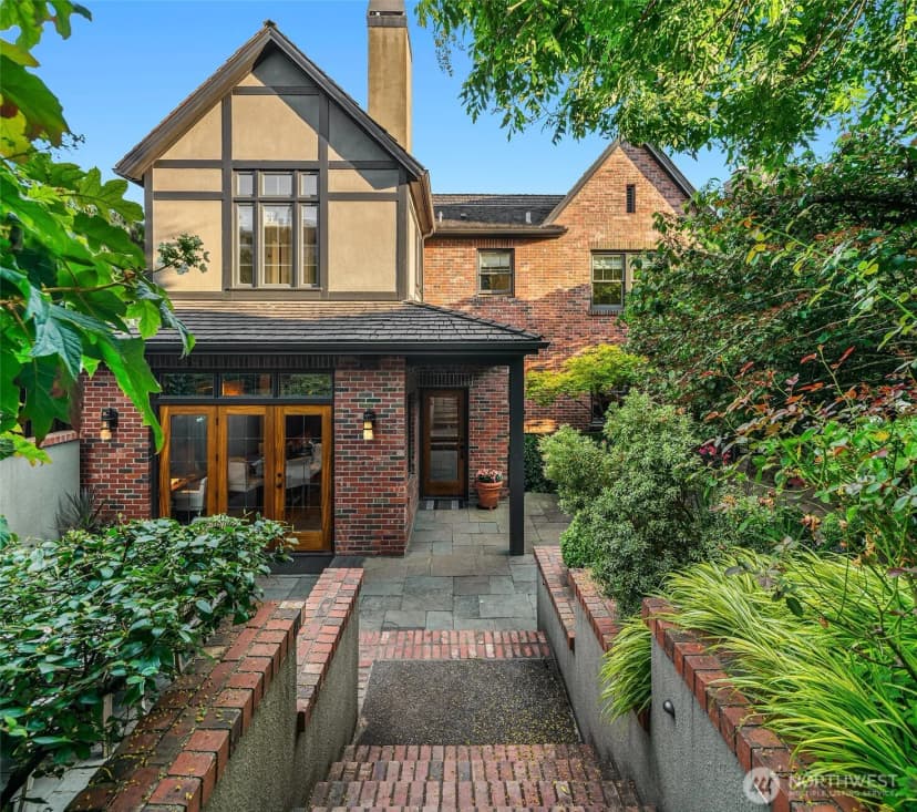 Property photo for 324 W Kinnear Place, Seattle photo 35
