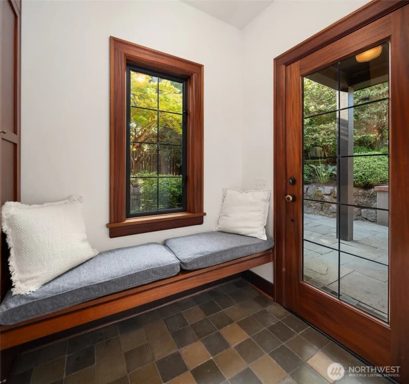 Property photo for 324 W Kinnear Place, Seattle photo 34