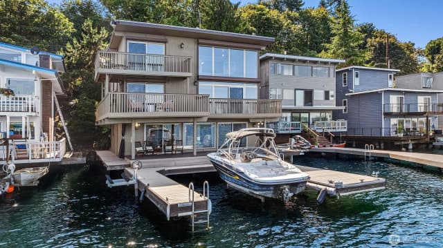 Property photo for 9654 Rainier Avenue S, Seattle
