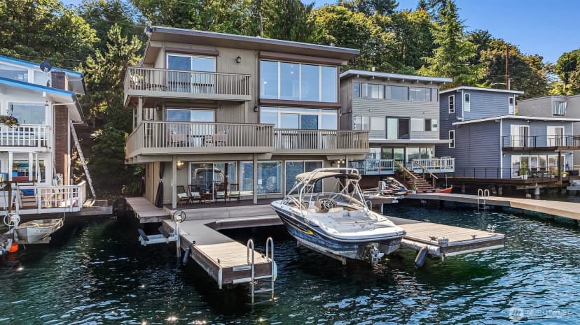 Property photo for 9654 Rainier Avenue S, Seattle