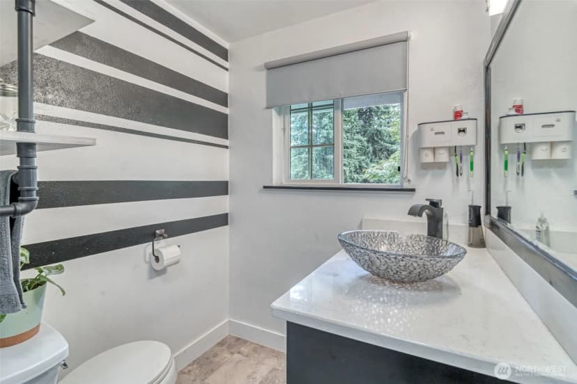 Property photo for 523 Haywire Road, Winlock photo 19