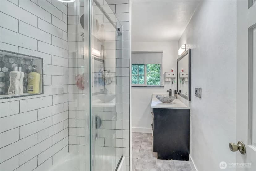 Property photo for 523 Haywire Road, Winlock photo 18