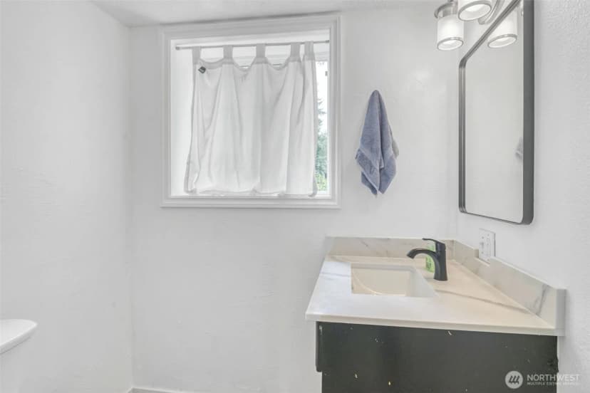 Property photo for 523 Haywire Road, Winlock photo 25