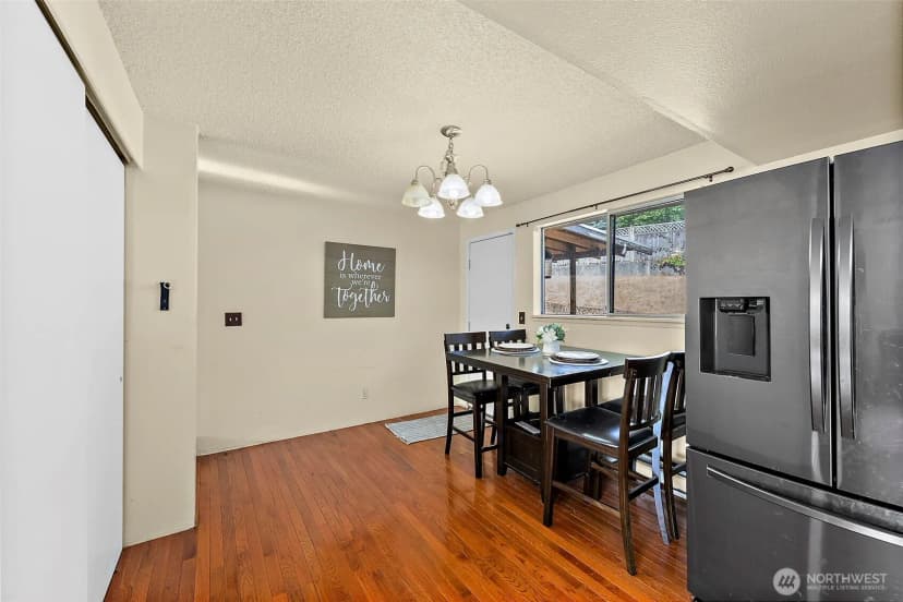 Property photo for 21043 120th Place Se, Kent photo 12