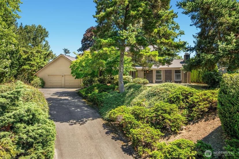 Property photo for 6140 130th Avenue Ne, Kirkland photo 3