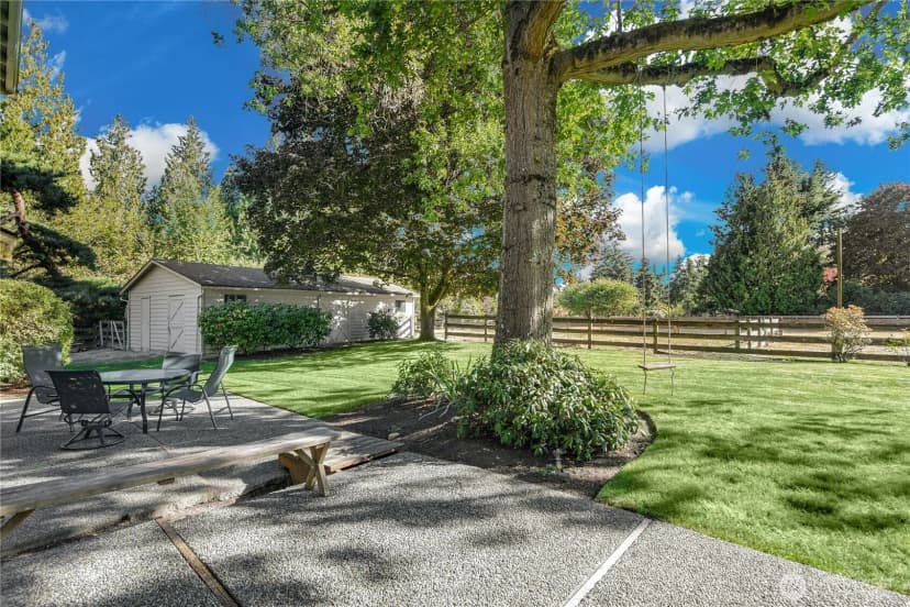 Property photo for 6140 130th Avenue Ne, Kirkland photo 11