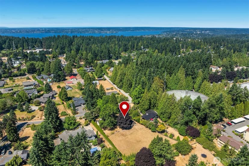 Property photo for 6140 130th Avenue Ne, Kirkland photo 33