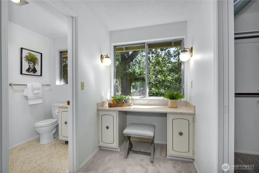 Property photo for 6140 130th Avenue Ne, Kirkland photo 31