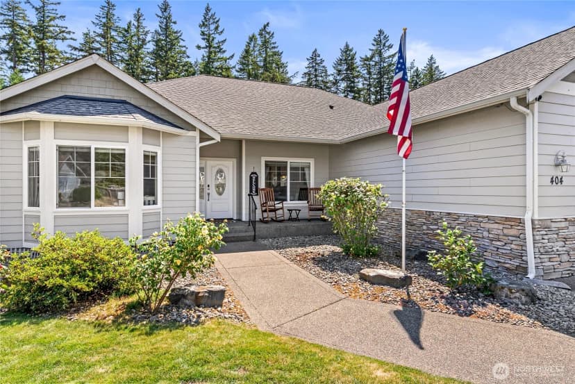 Property photo for 404 Raintree Loop Se, Rainier photo 3