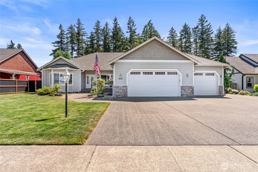Property photo for 404 Raintree Loop Se, Rainier